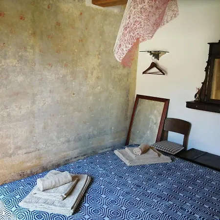 La Bottega Del Calzolaio * Castiglion Fibocchi